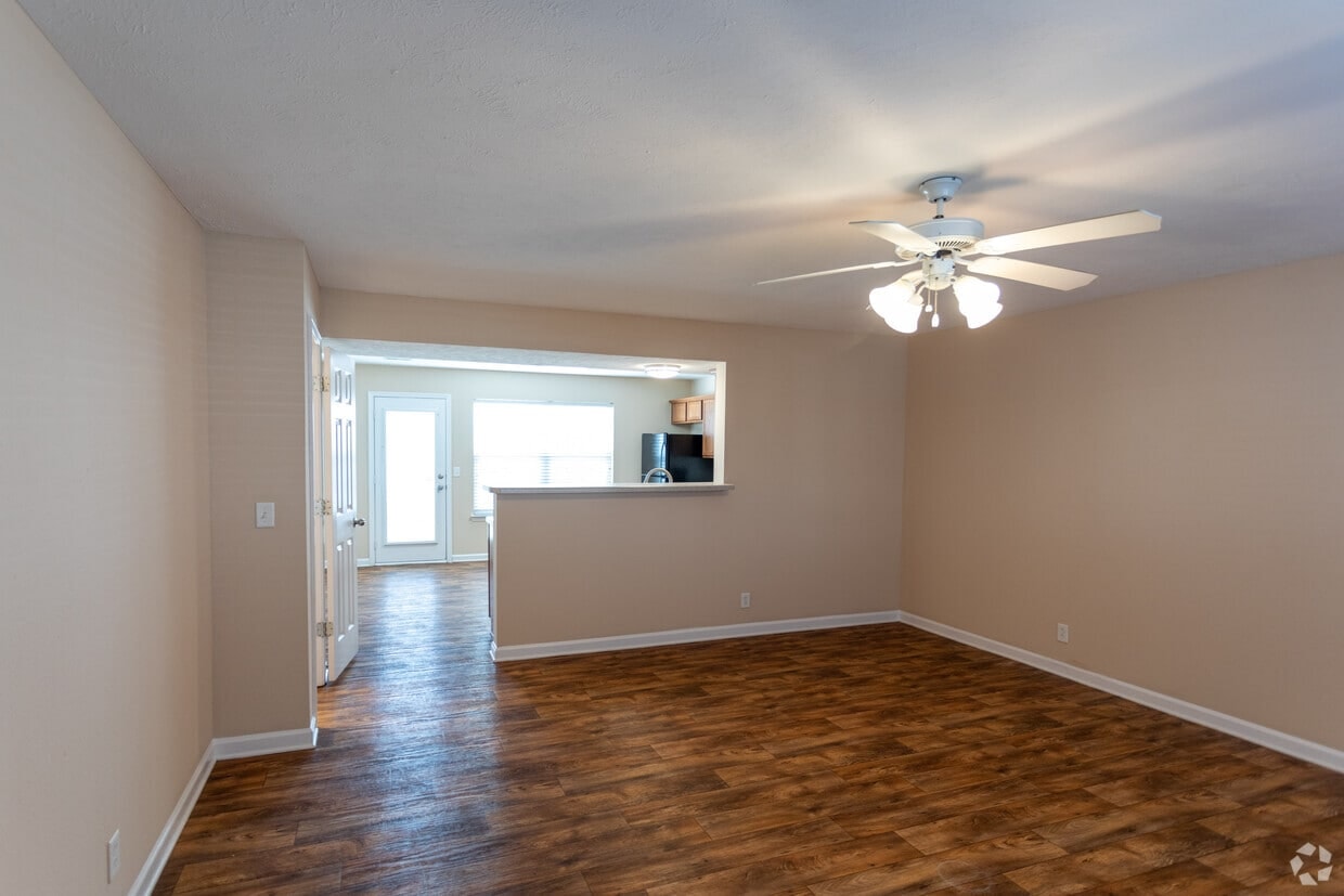 The Summit Townhomes photo 26