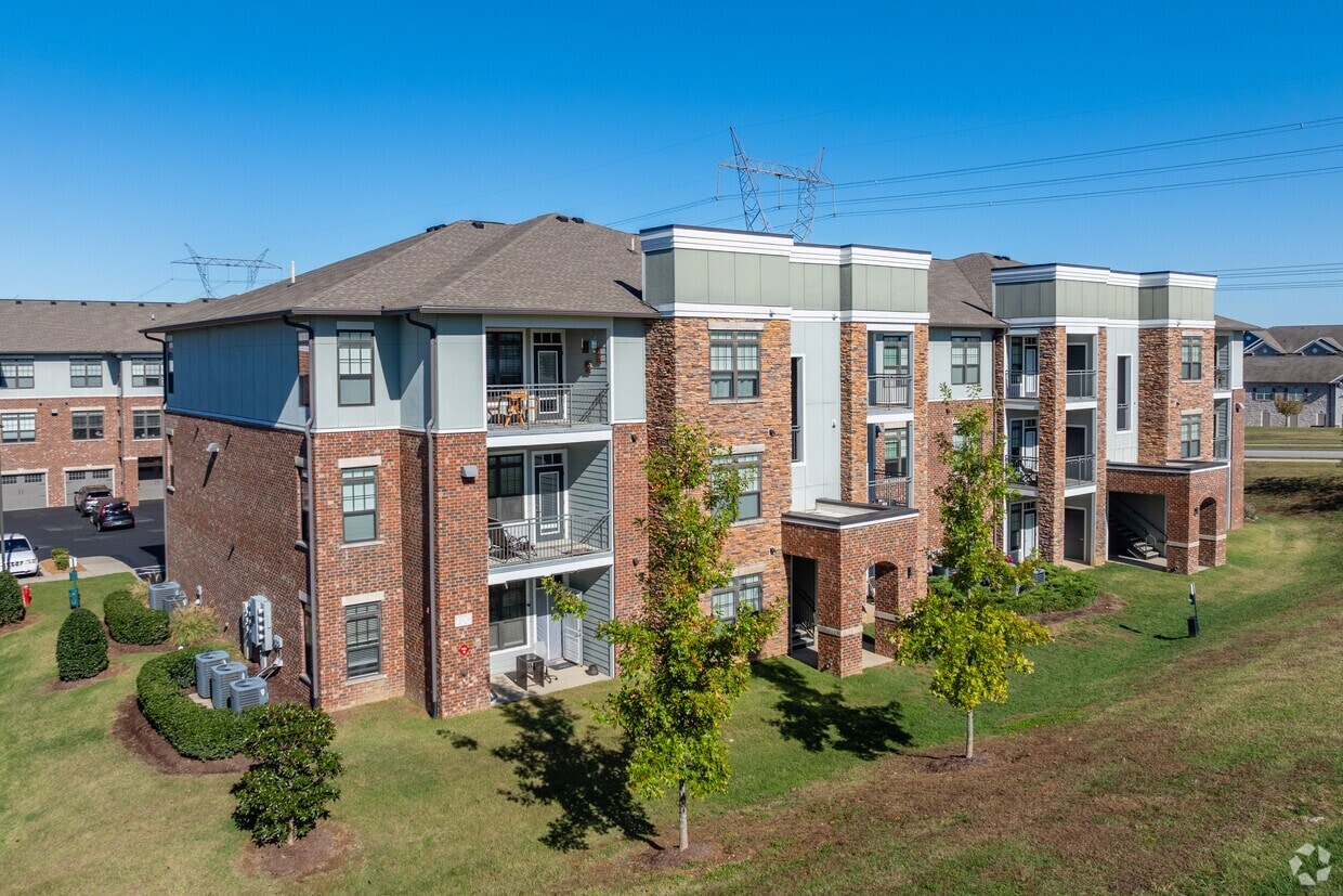 Vintage Foxland Apartments photo 54