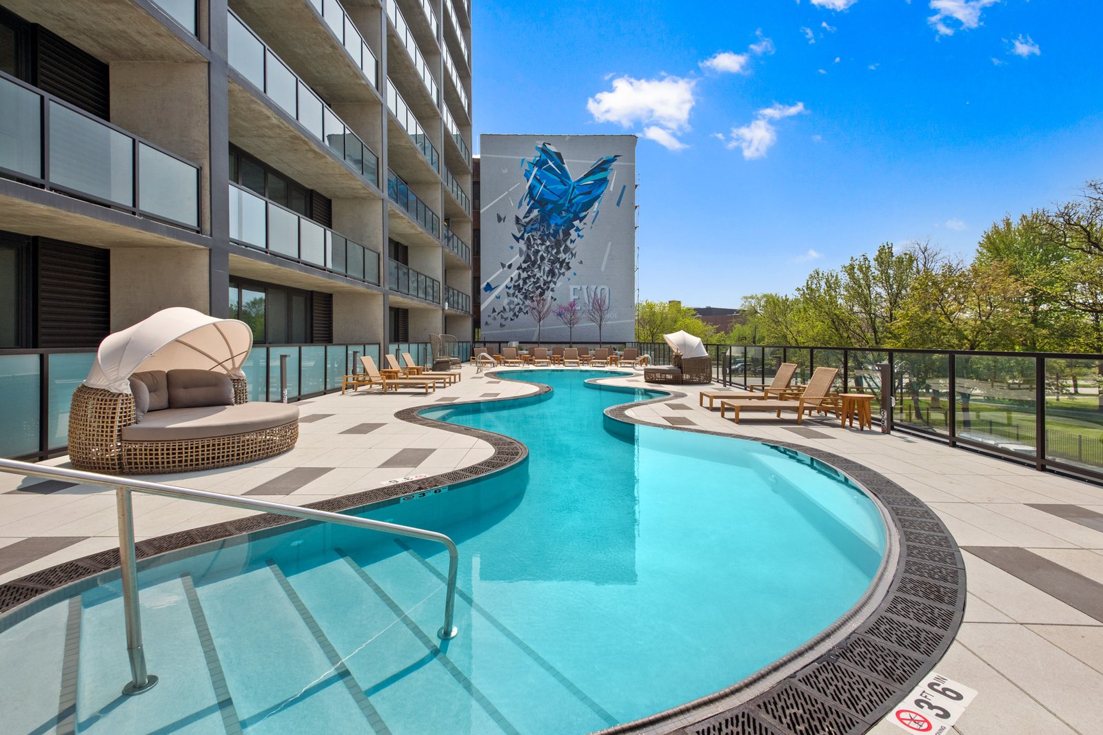 Evo Union Park Apartments photo 2
