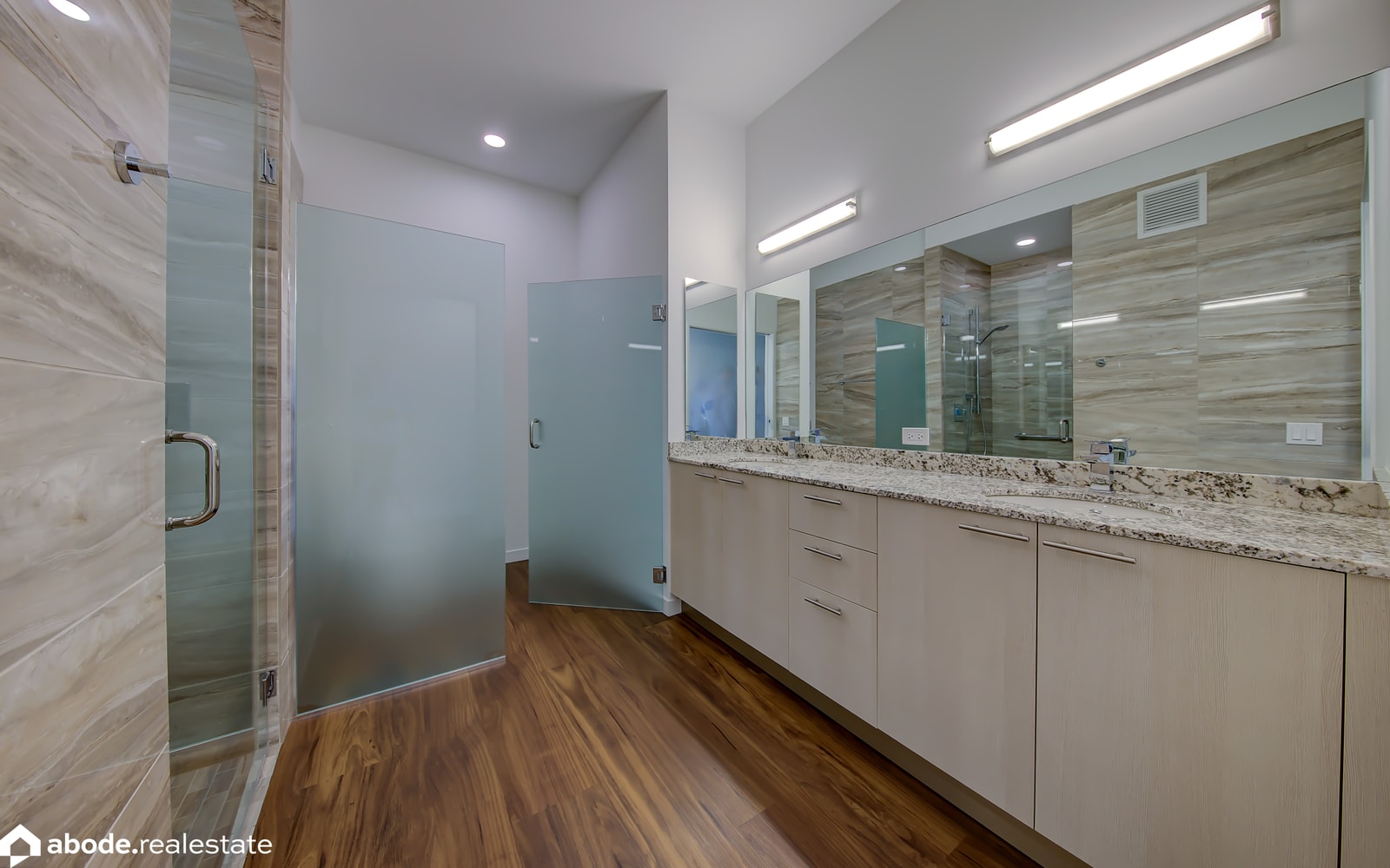 Optima Lakeview photo 127