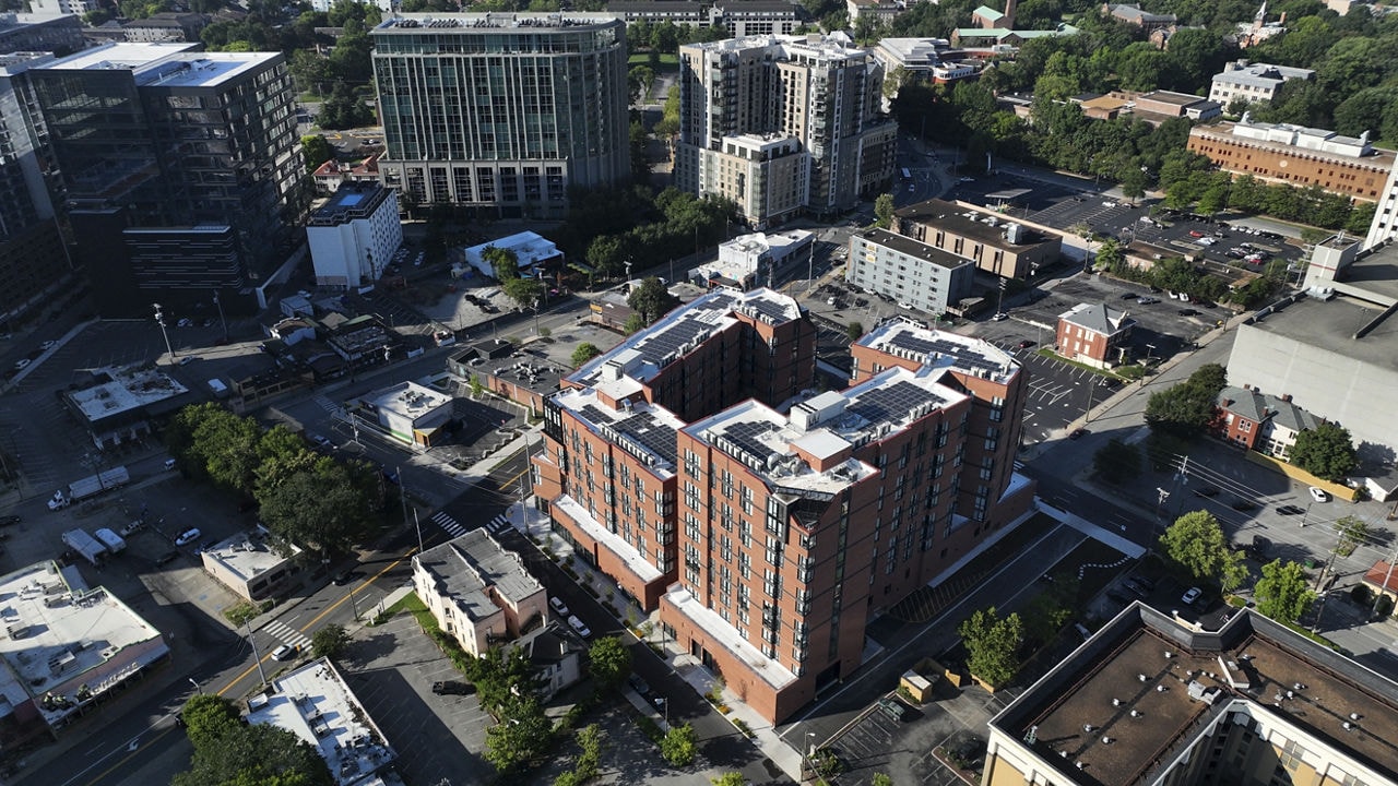 The Broadview at Vanderbilt photo 22