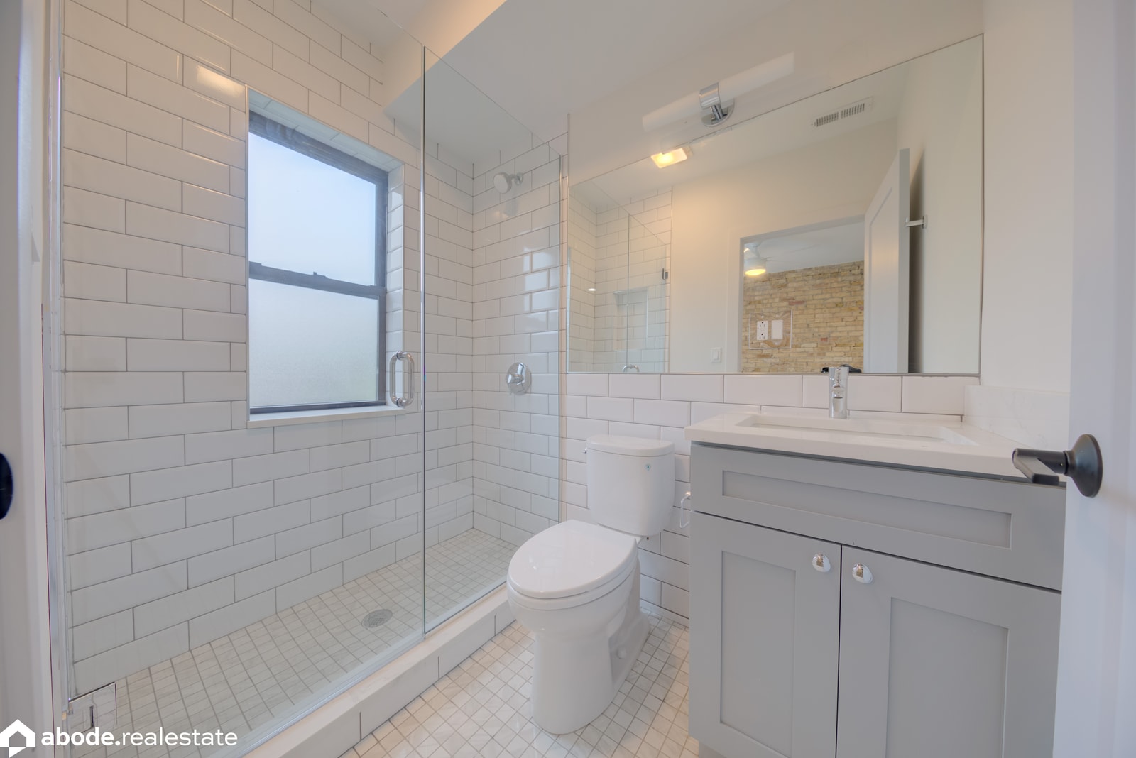 5827 North Ridge photo 5