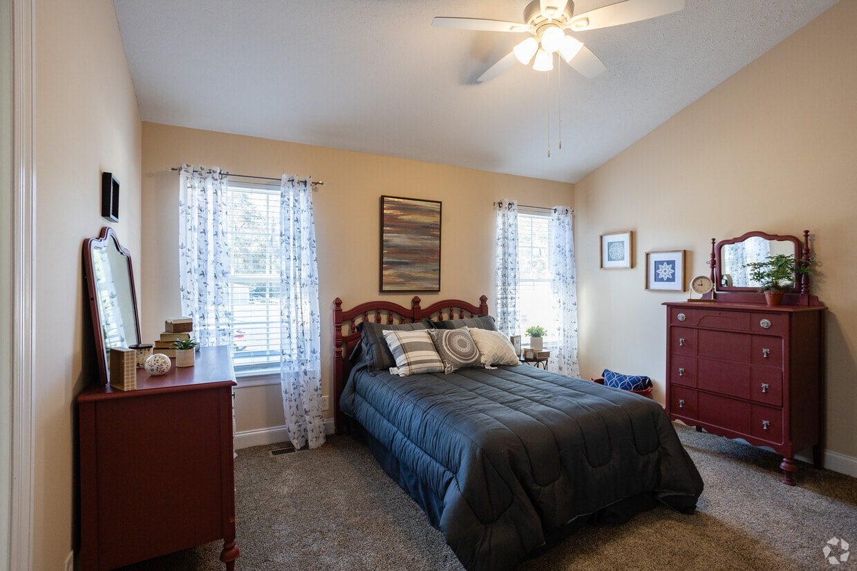 The Summit Townhomes photo 18