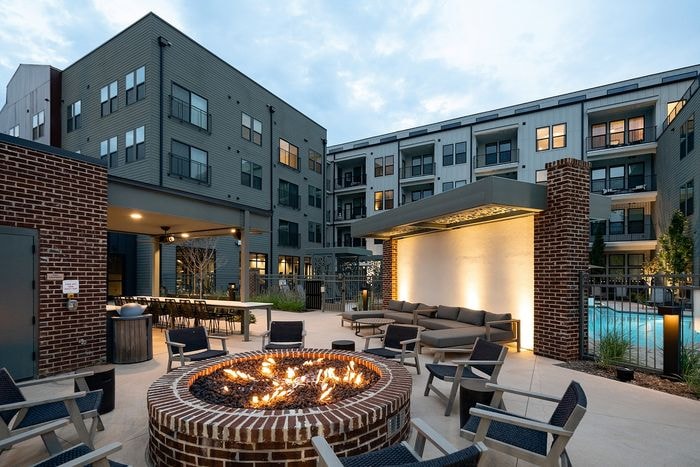 Abberly Riverwalk Apartment Homes photo 25
