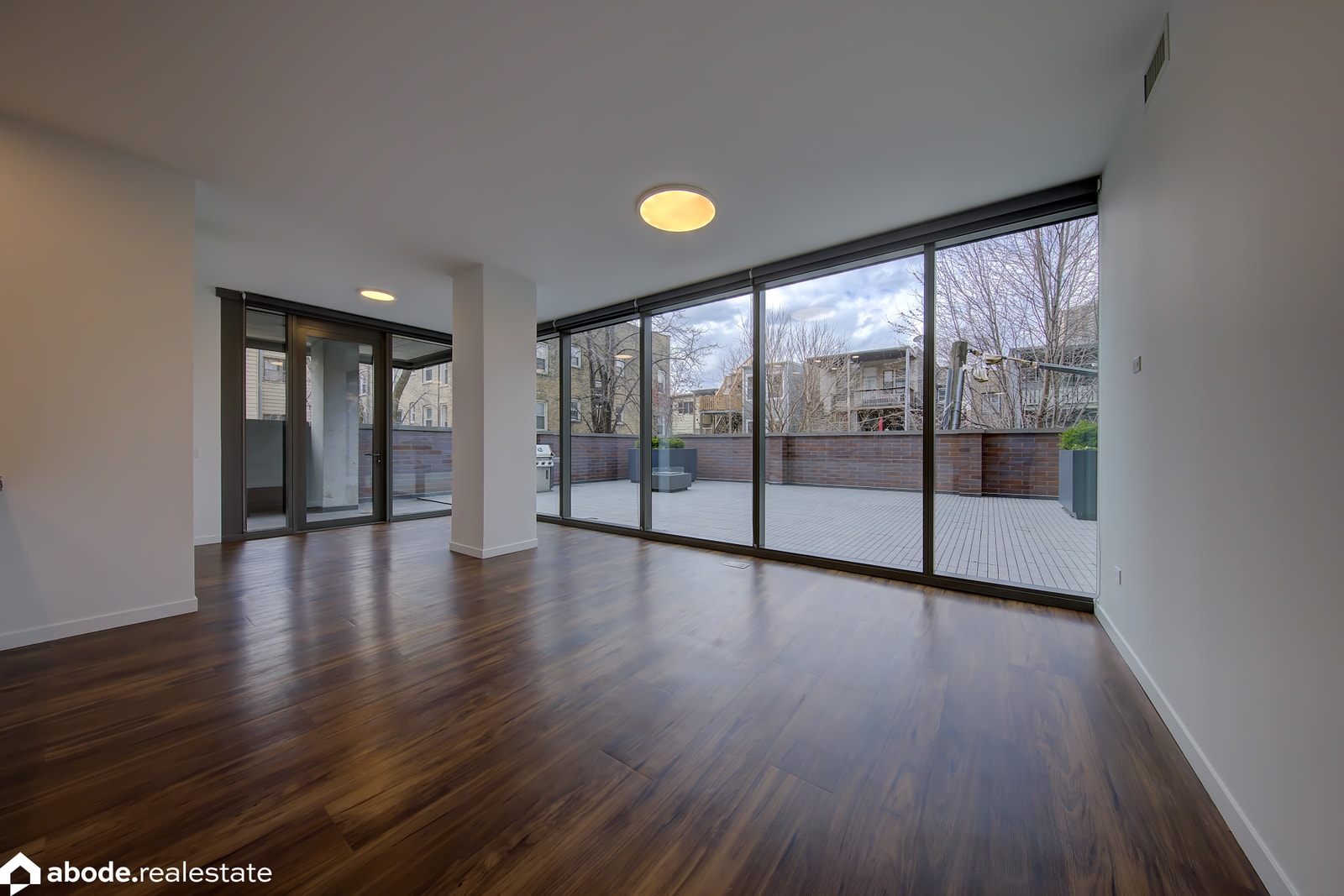 Optima Lakeview photo 123