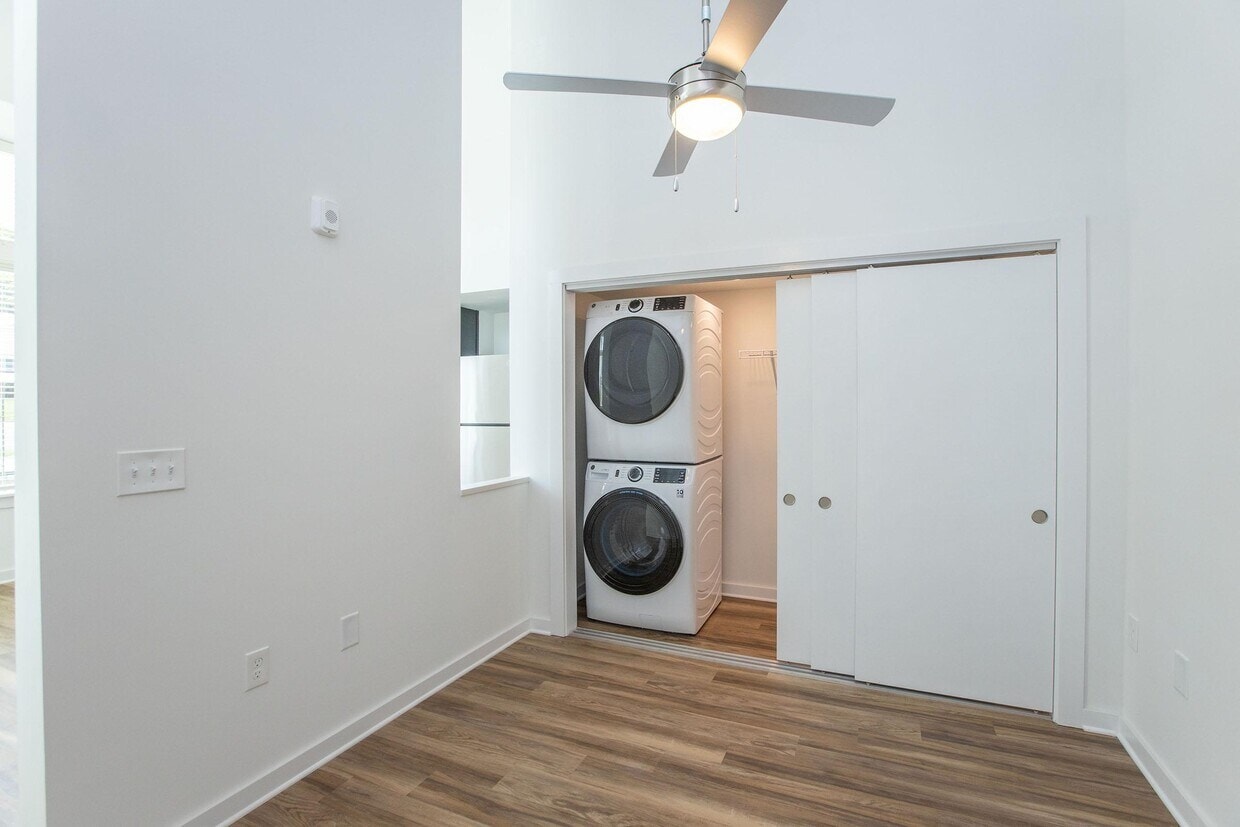 East Seventy Nine Apartments photo 35