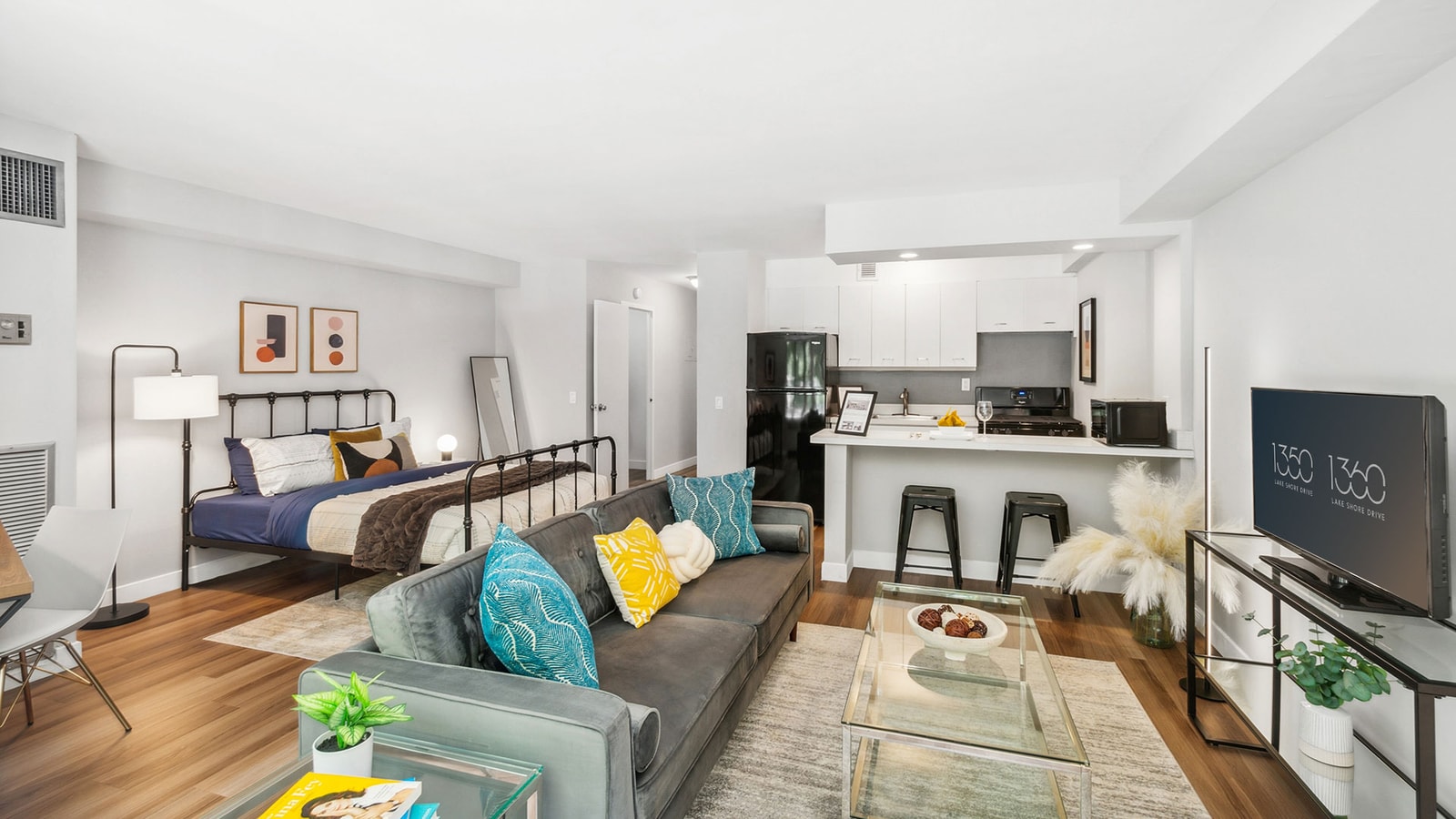 1350 North Lake Shore Drive photo 3