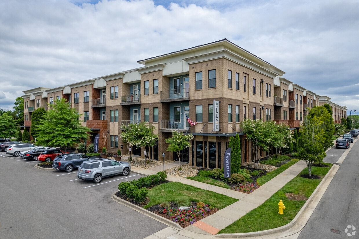 The Luxe at Indian Lake Village photo 35