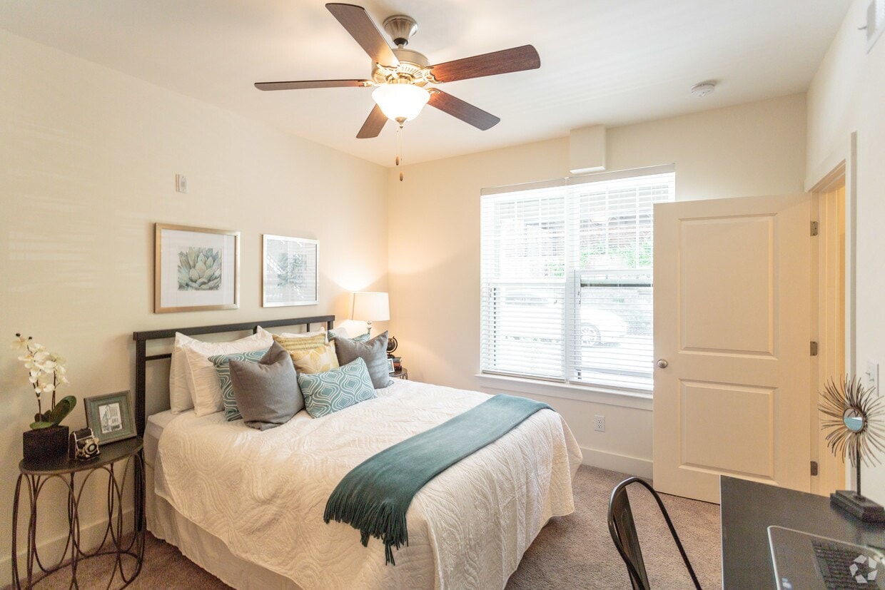 Mayfair West End photo 11