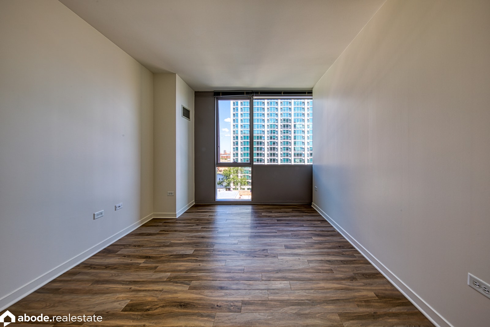 Halsted Flats photo 32