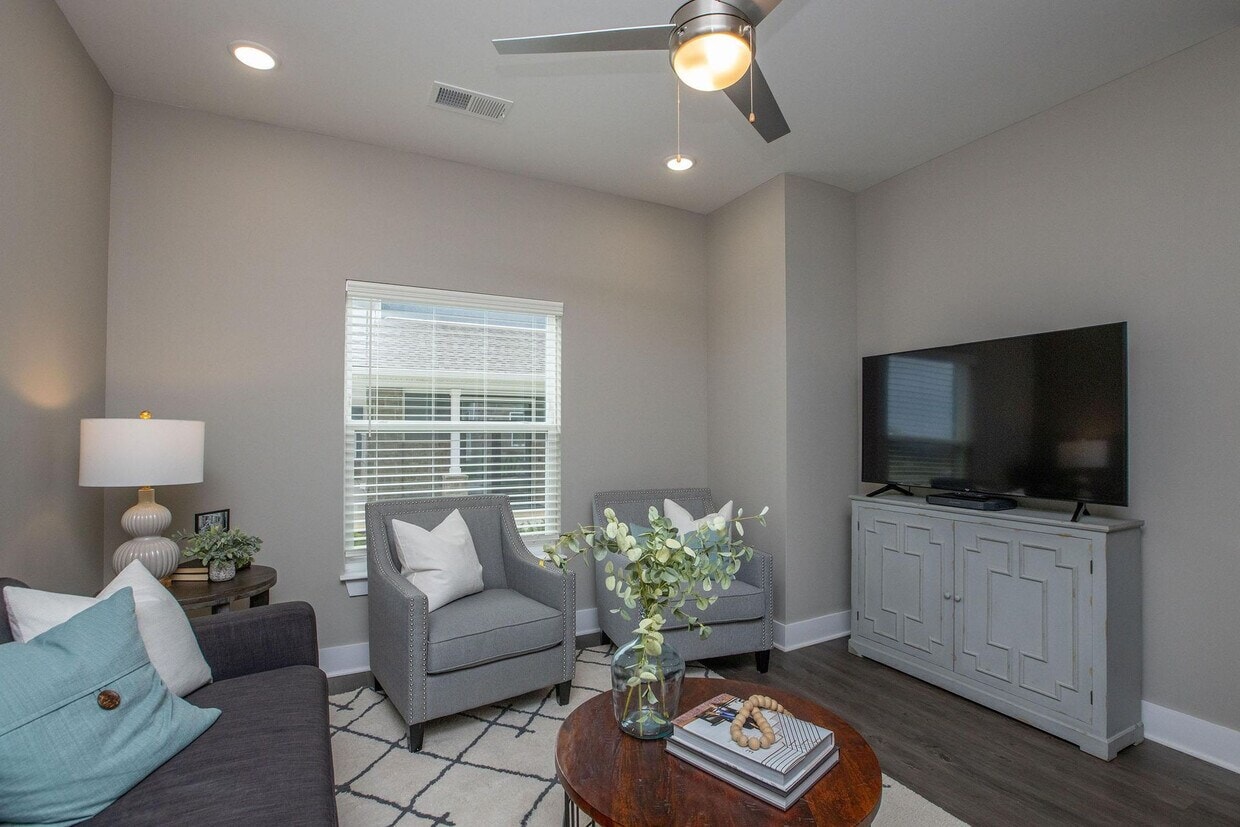 Trails at Hunter Pointe photo 45