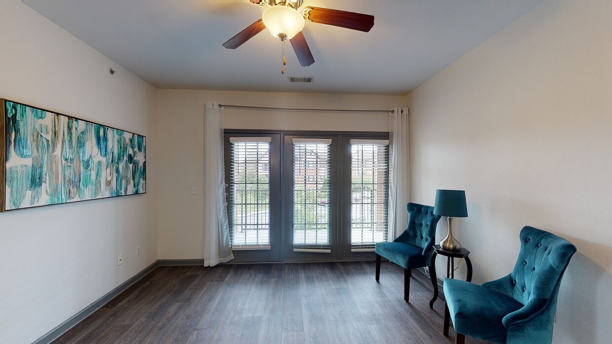 377 Athens Way, Nashville, TN 37228 — exterior view
