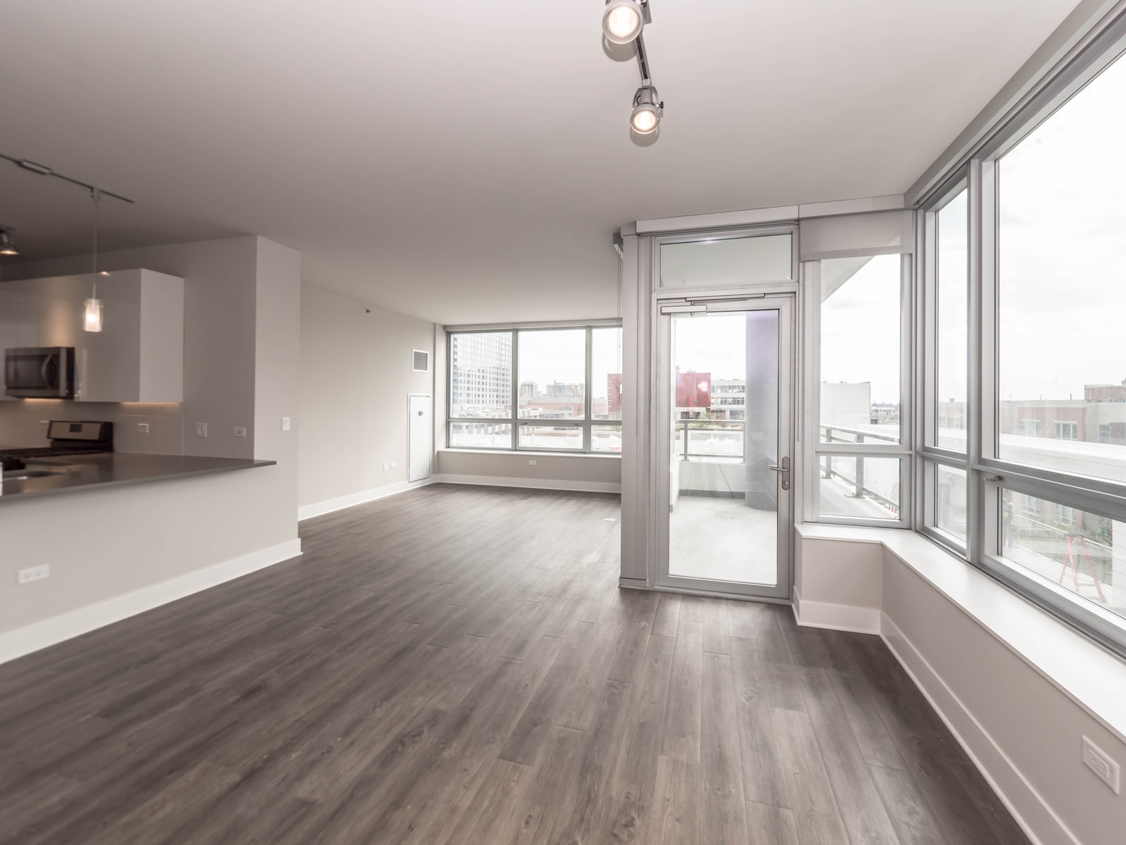 The Elle Apartments photo 25