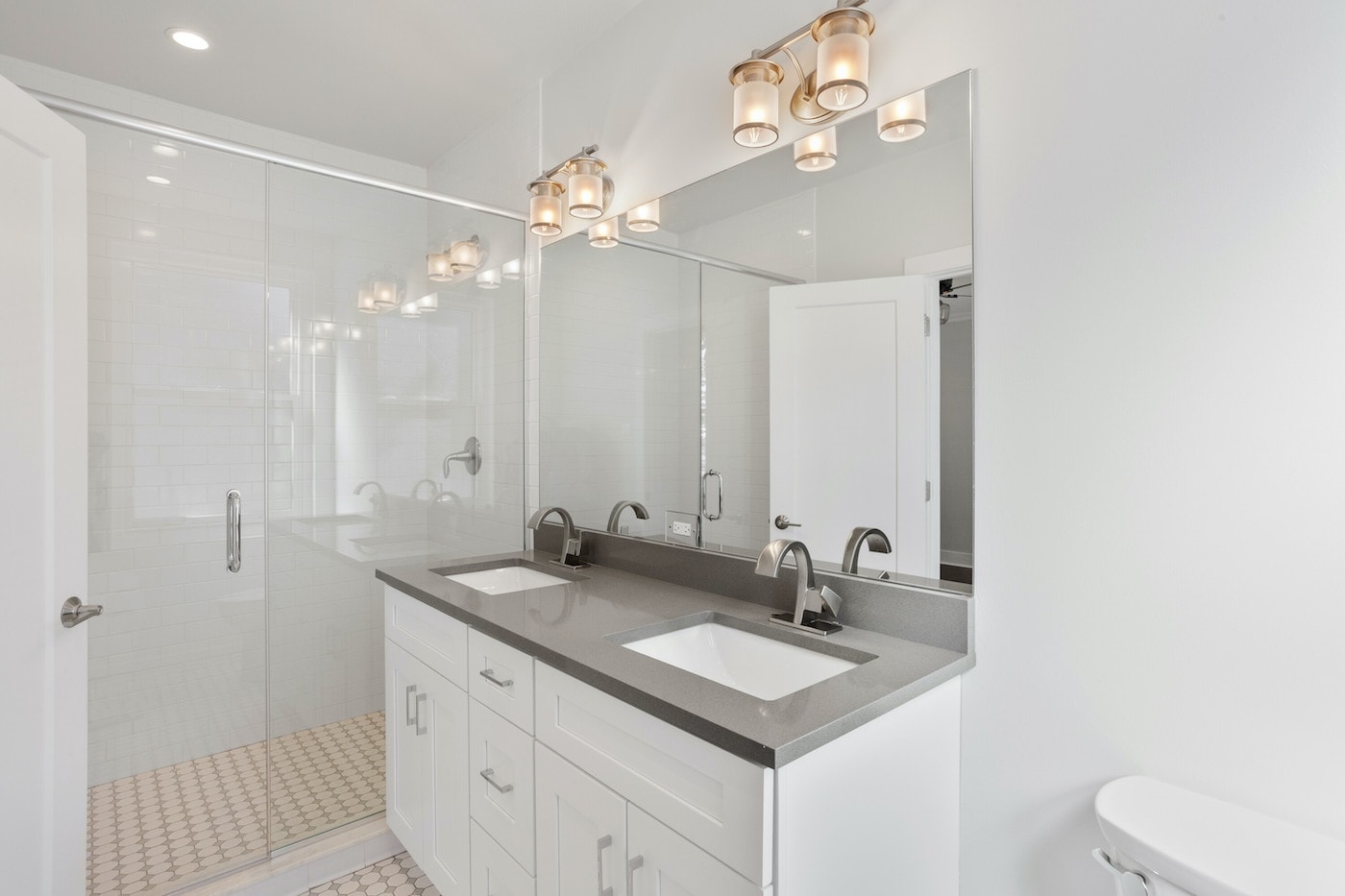 3260-70 N Lake Shore Drive photo 16
