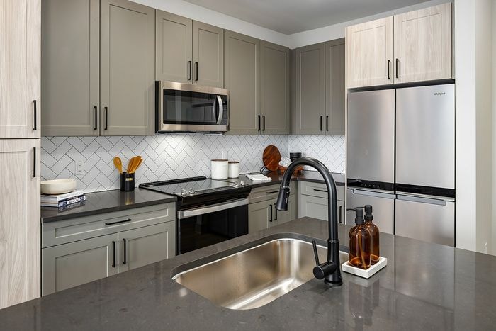 640 21st Ave N, Nashville, TN 37203 — kitchen view
