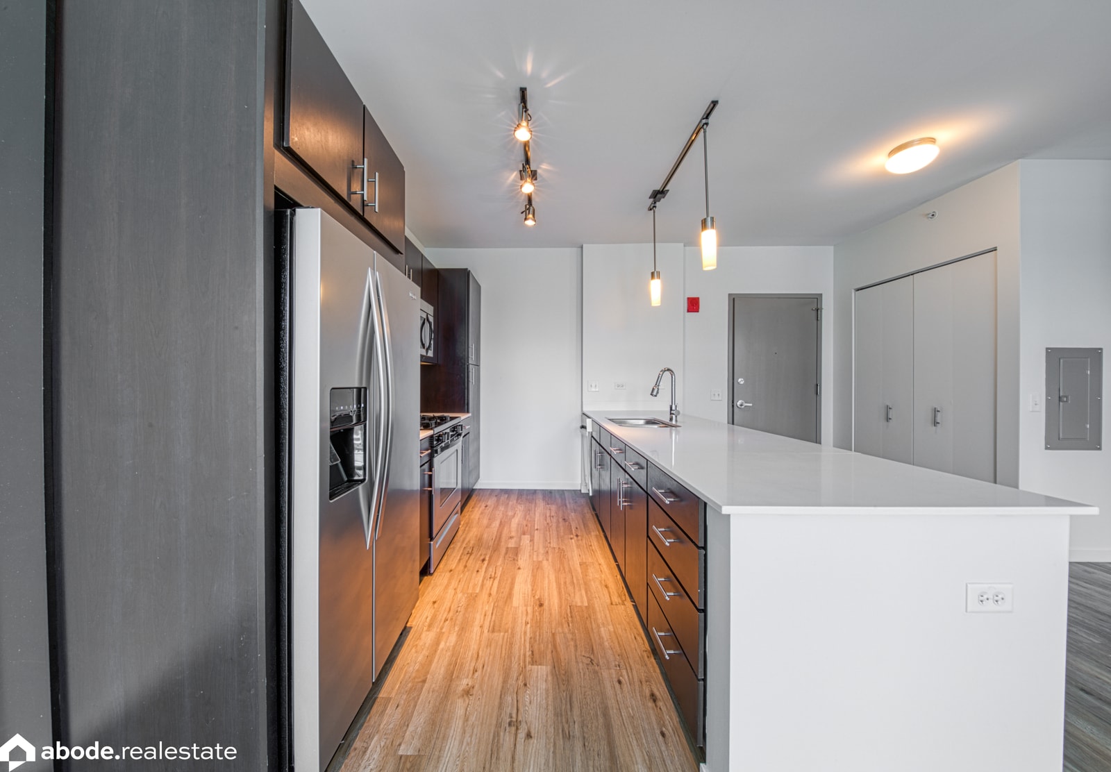 Halsted Flats photo 56