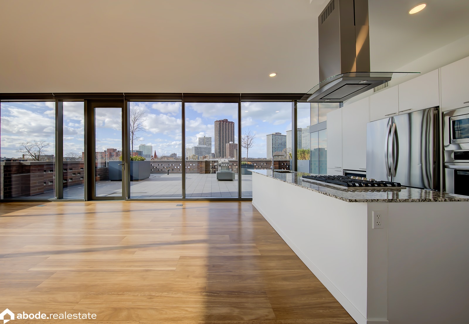 Optima Lakeview