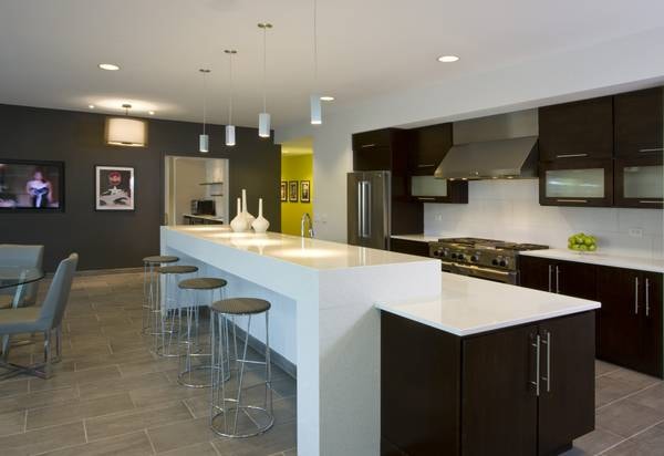 Halsted Flats photo 31