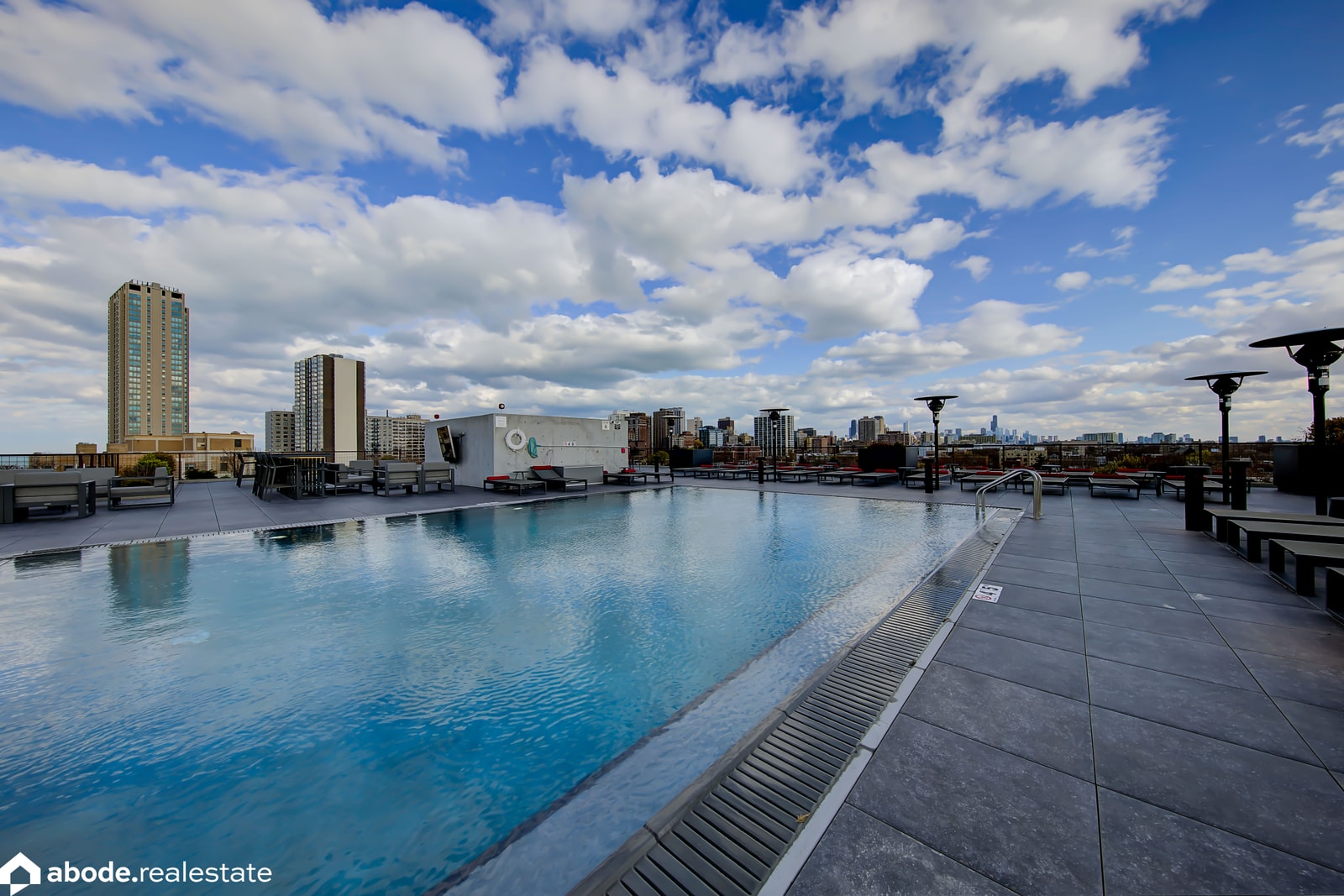 Optima Lakeview photo 27
