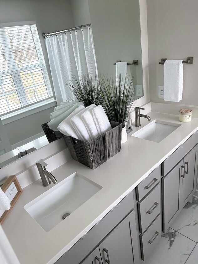 Stadium Townhomes photo 22
