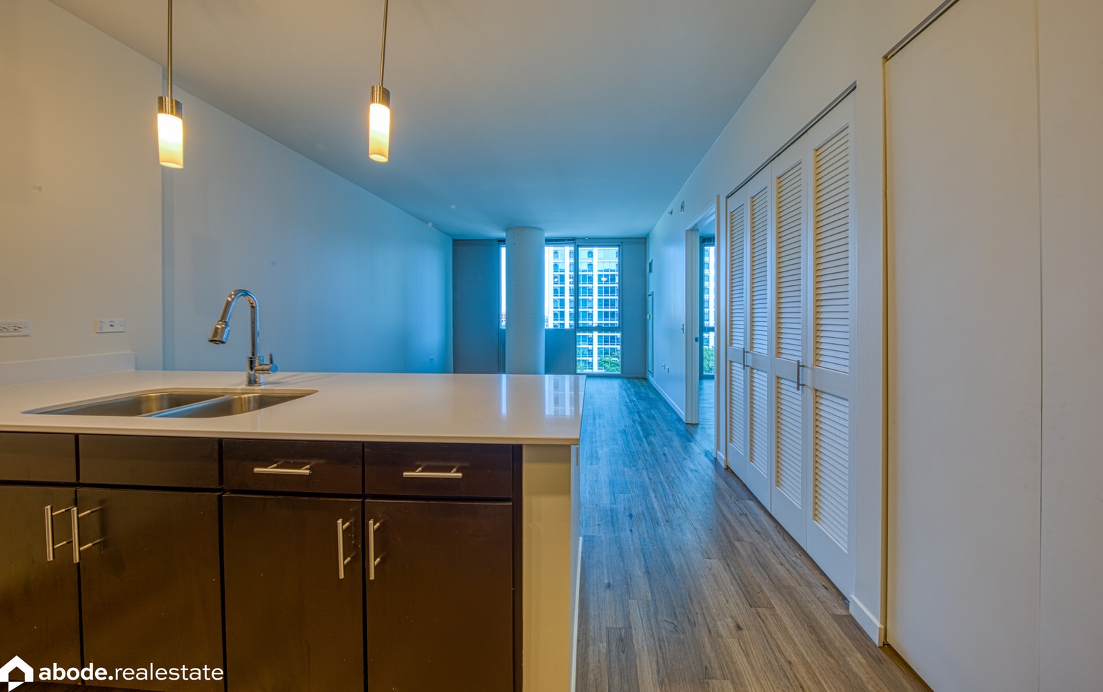 Halsted Flats photo 39