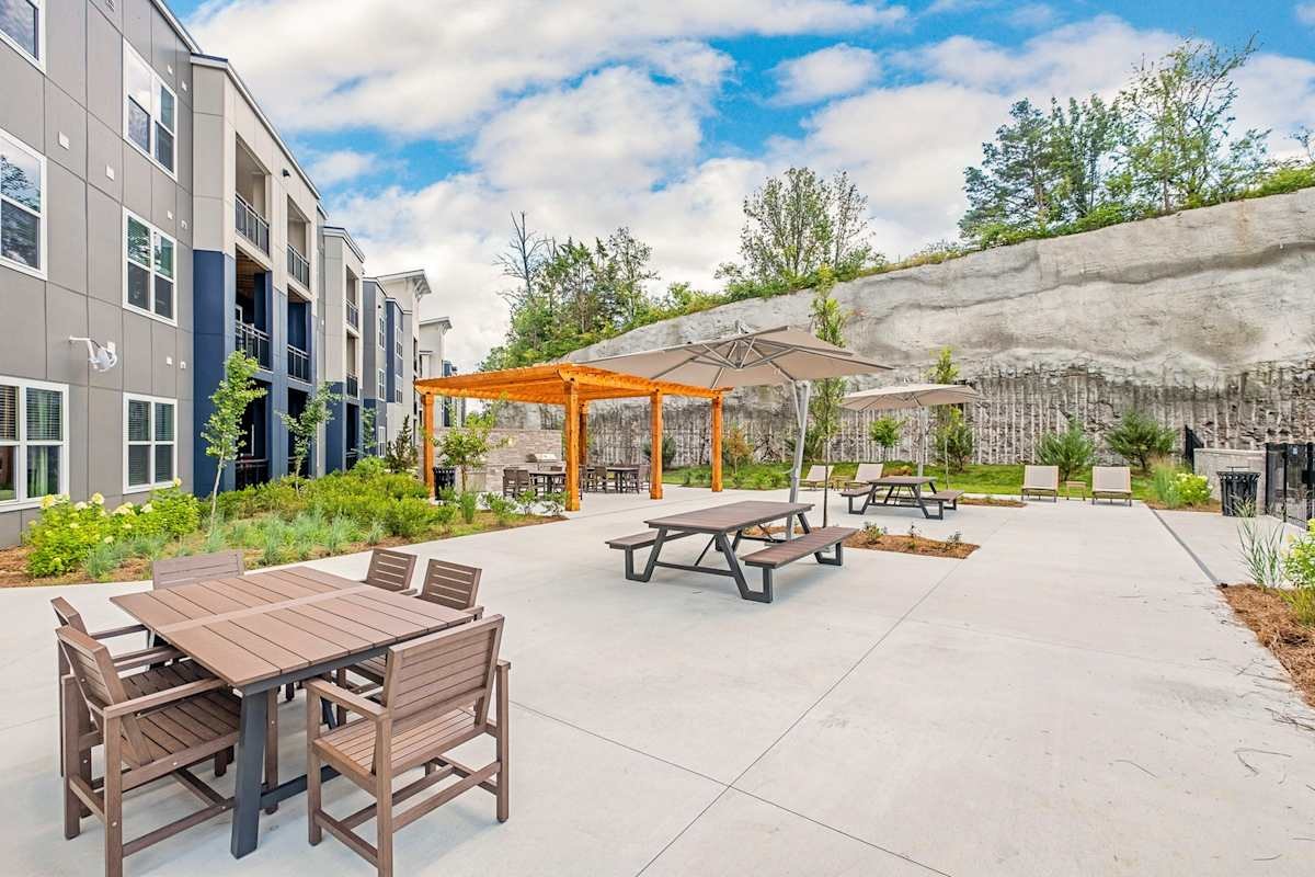600 Stewarts Ferry Pike, Nashville, TN 37214 — kitchen view