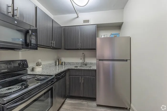 500 Rep John Lewis Way N, Nashville, TN 37219 — living view