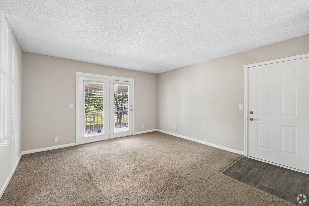 Kingwood photo 41