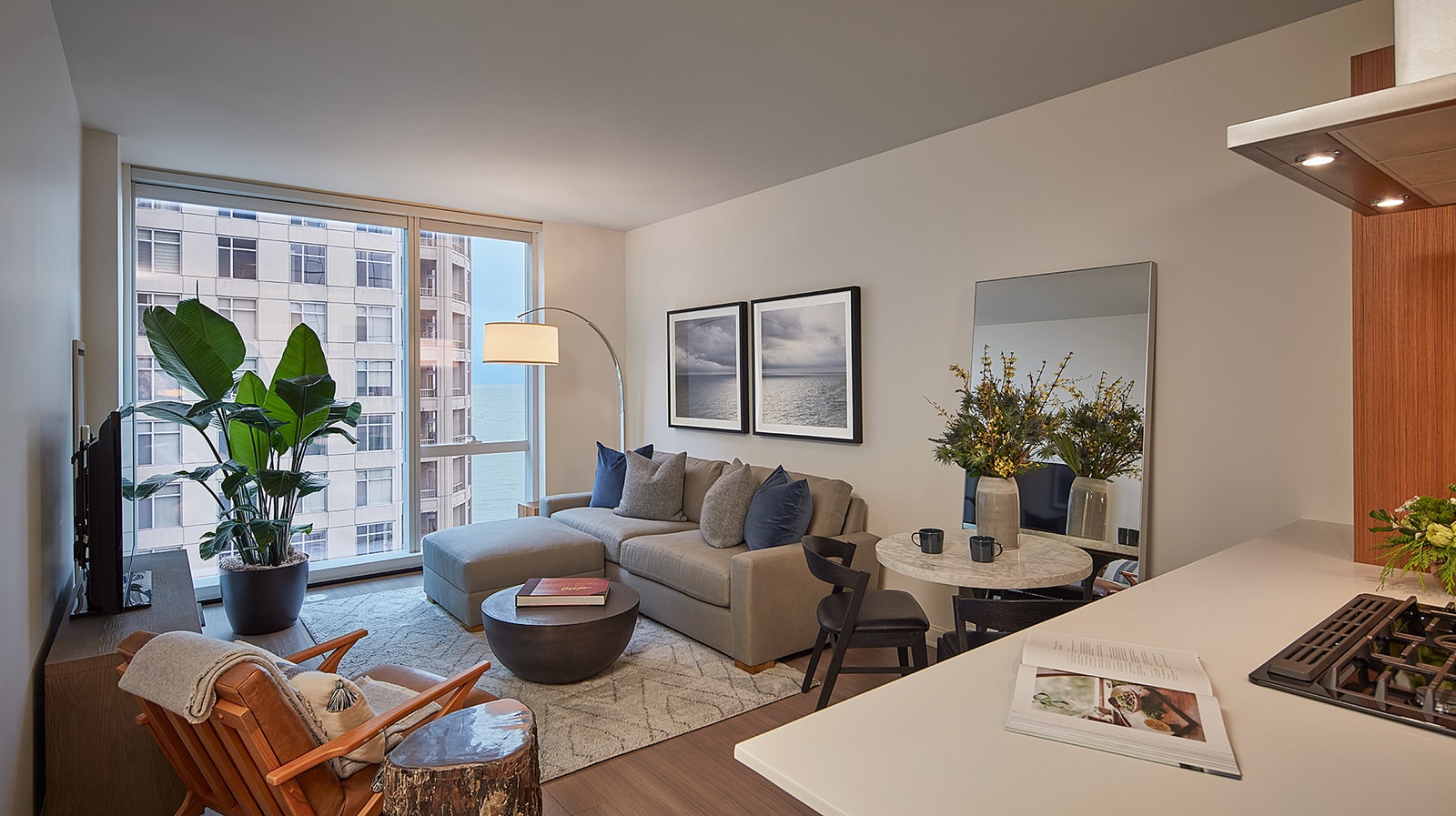 500 Lake Shore Drive photo 2