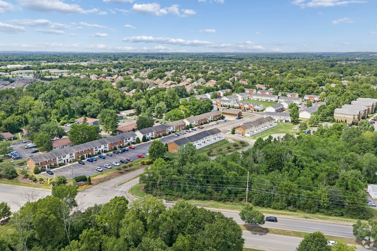 The Summit Townhomes photo 52