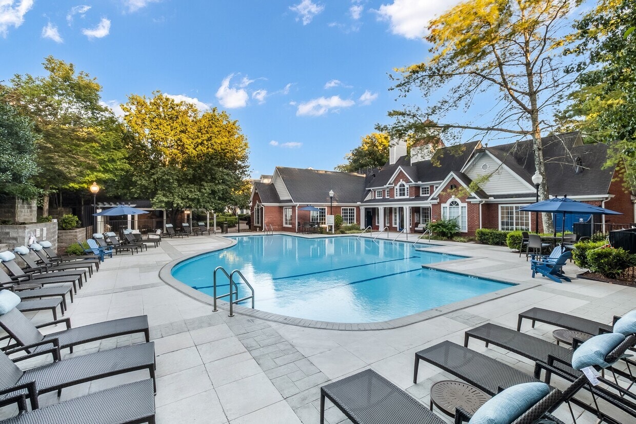 The Estates at Brentwood photo 4