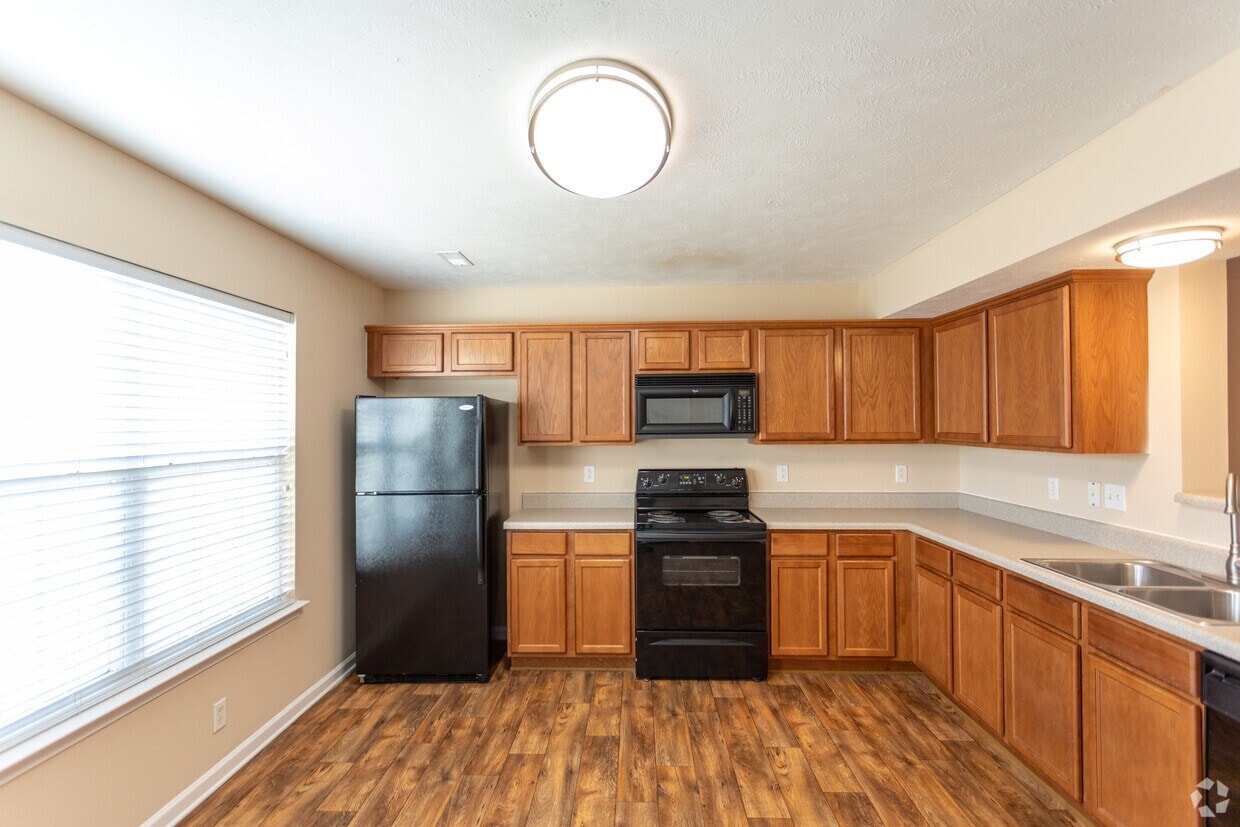 The Summit Townhomes photo 28