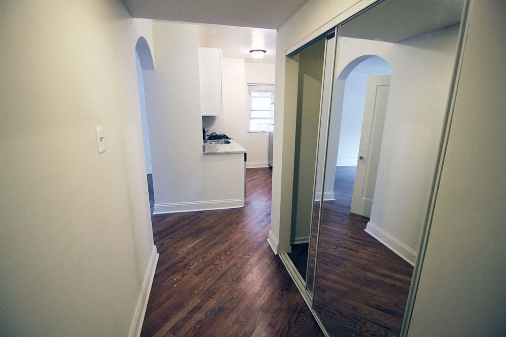 14 West Elm Apartments photo 3