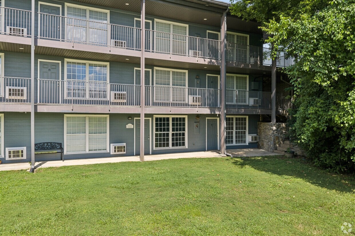 Lakeside Studio Apartments photo 22