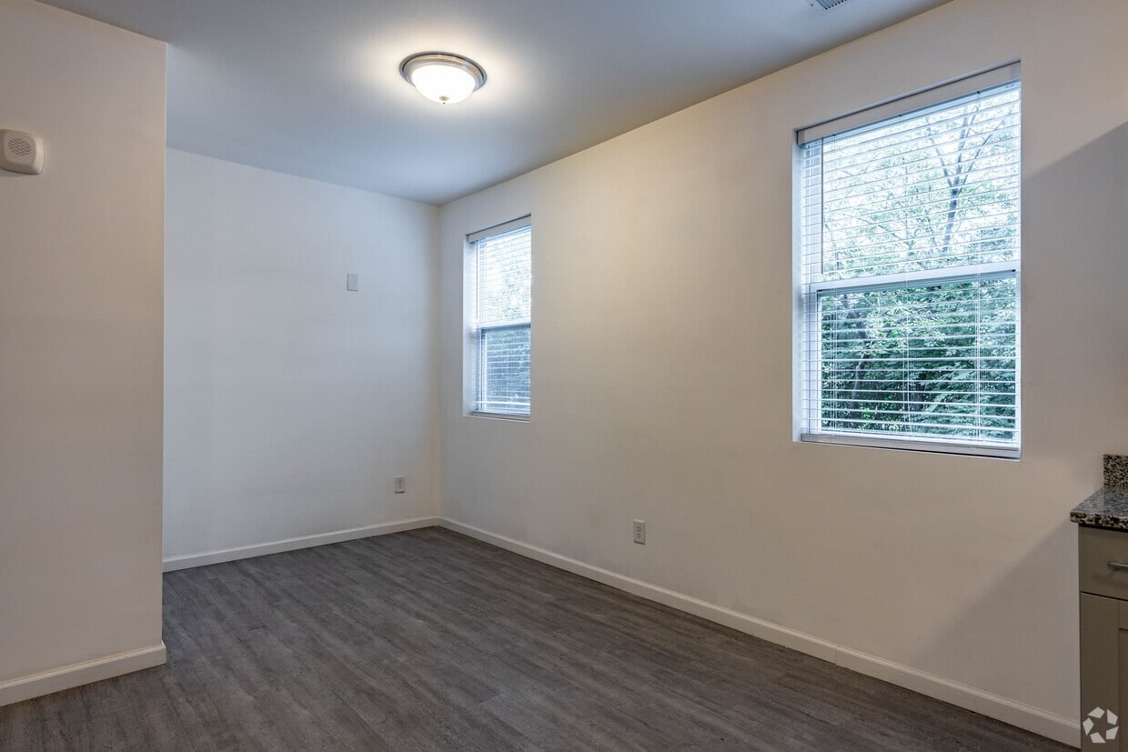 Hickory Lofts photo 38