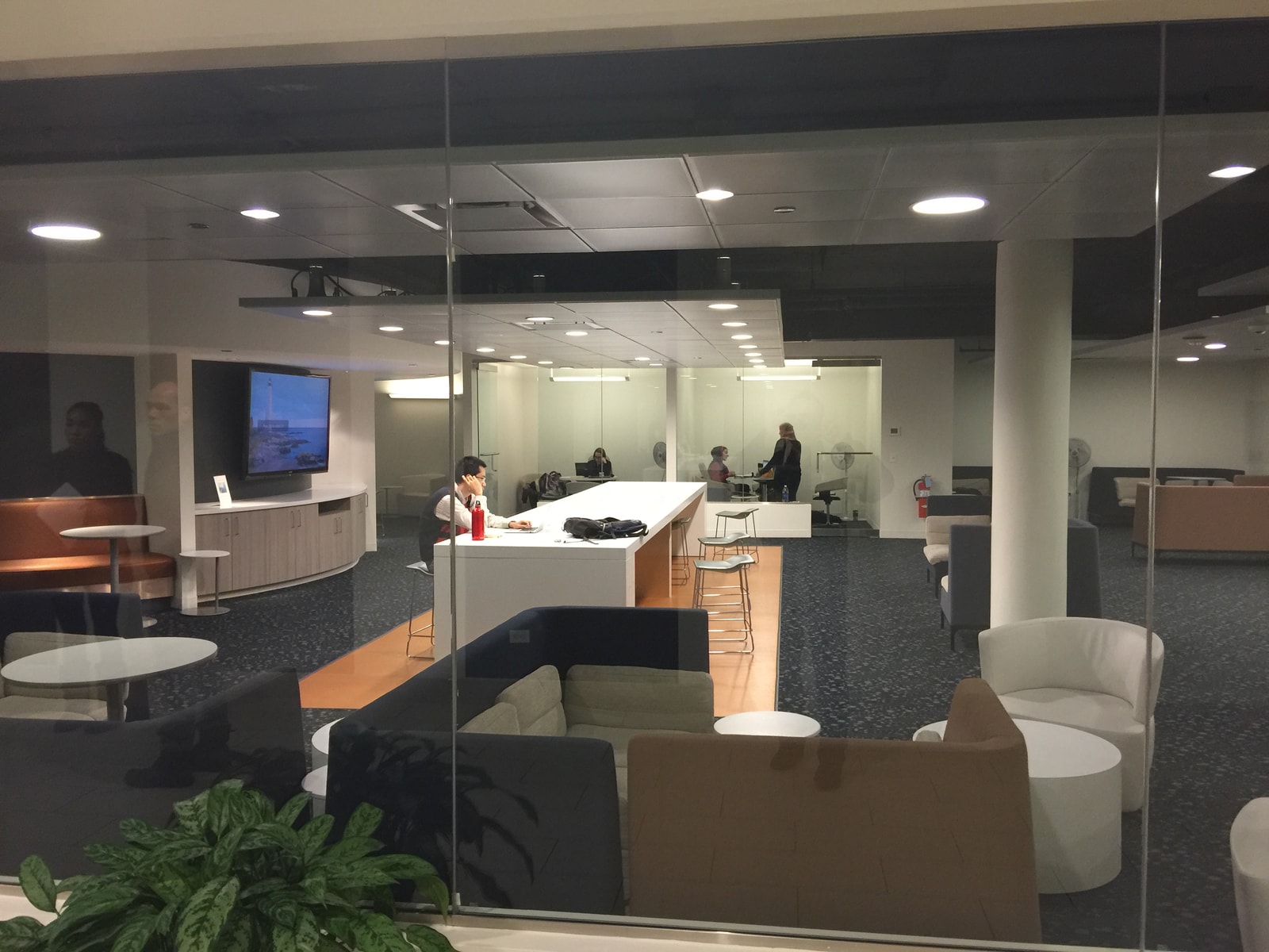 Arrive Streeterville photo 29