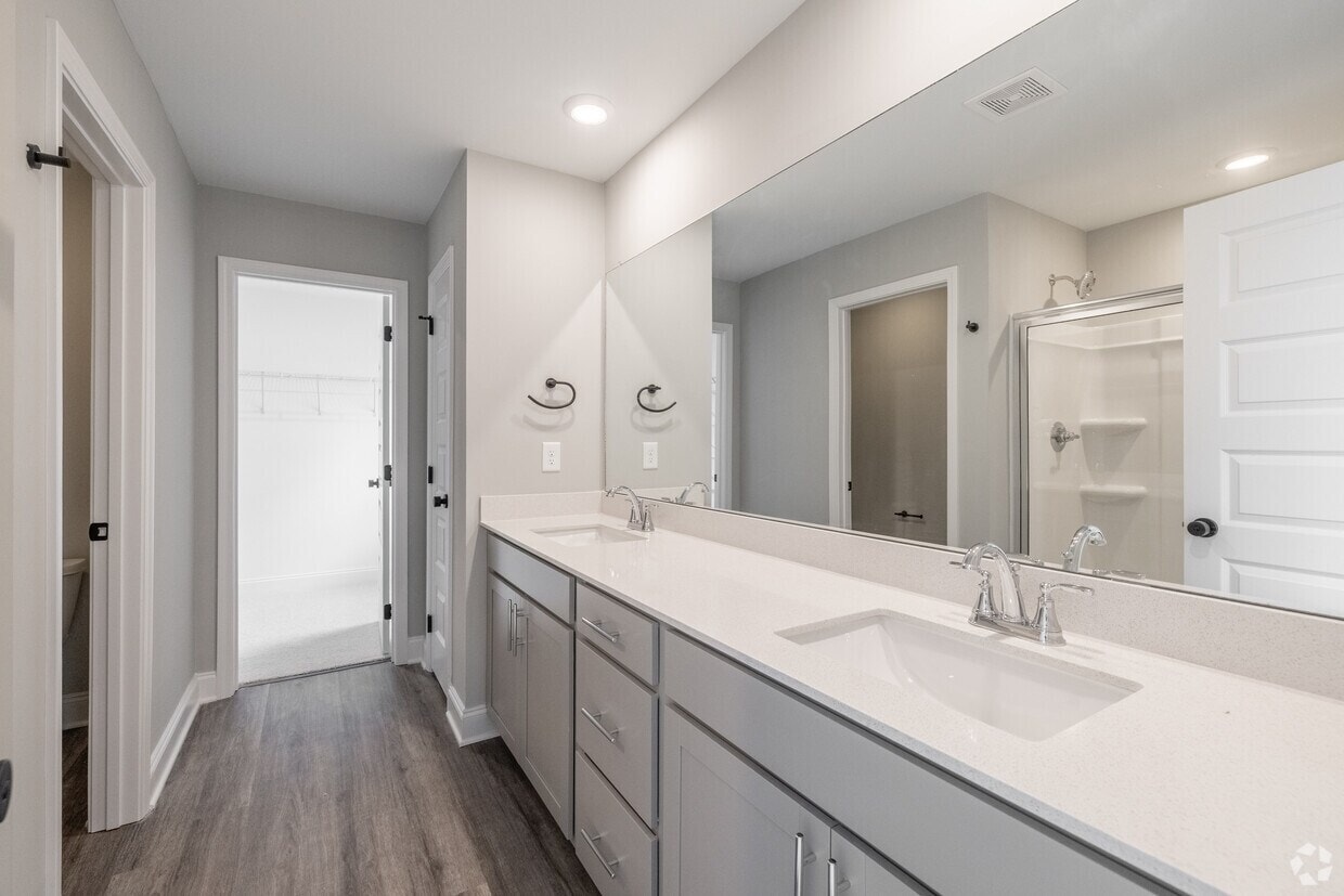 2762 Residences photo 22