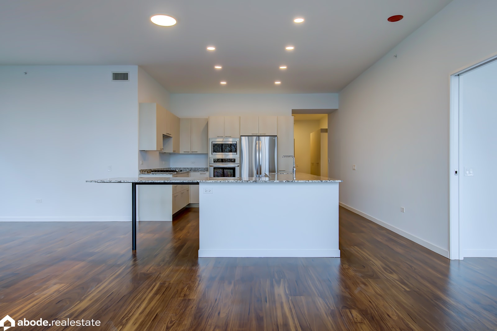 Optima Lakeview photo 85