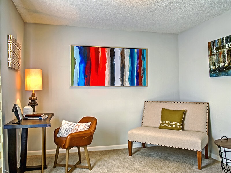 100 Arbor Lake Blvd, Hermitage, TN 37076 — living view