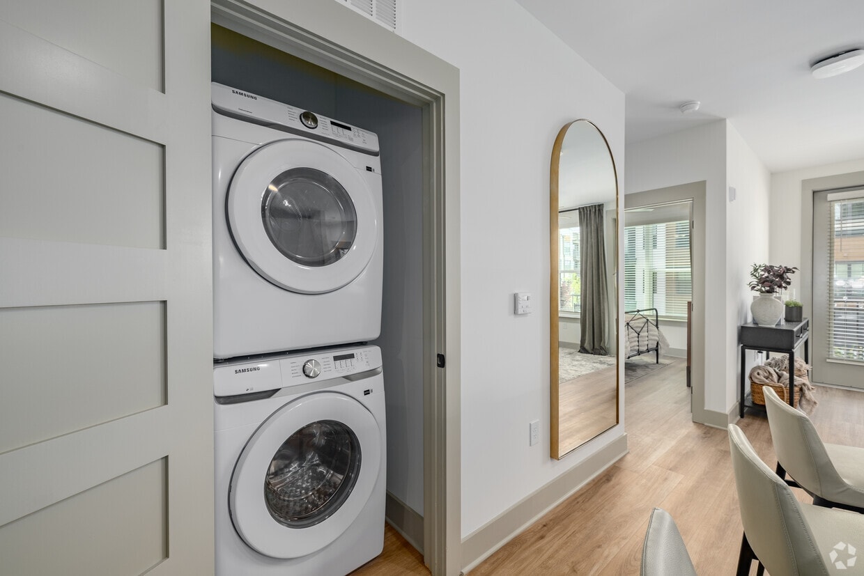ELLISON COOL SPRINGS photo 121