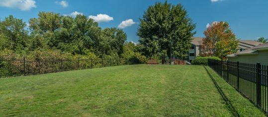 2400 Charlotte Ave, Nashville, TN 37203 — kitchen view