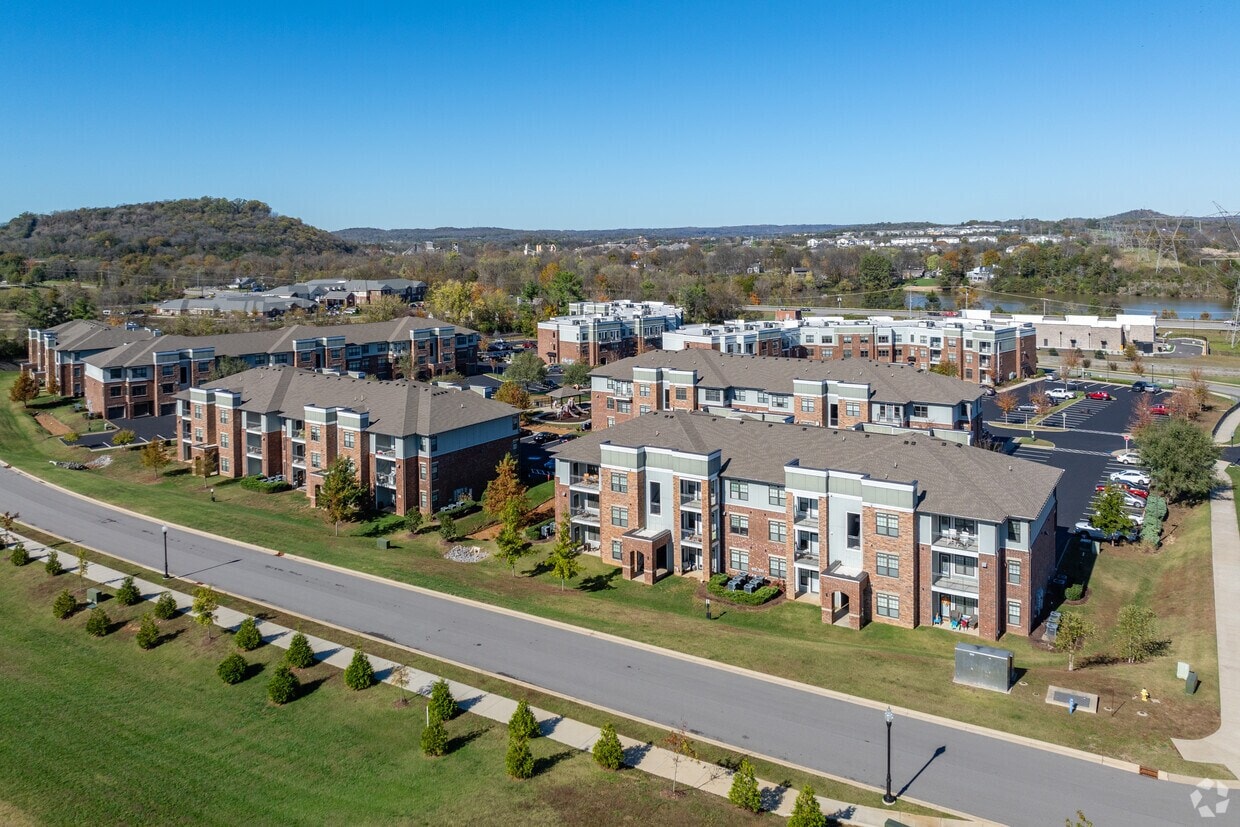 Vintage Foxland Apartments photo 55