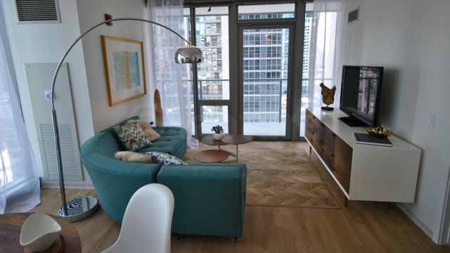 Coast at Lakeshore East photo 3