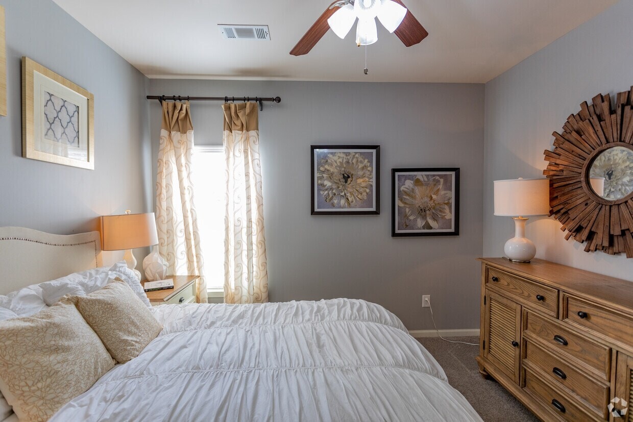 Vintage Crossing Apartments photo 12