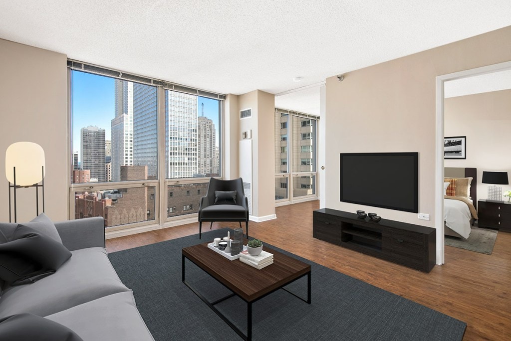 750 N Rush photo 10