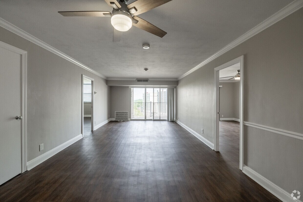 Continental Condos photo 20