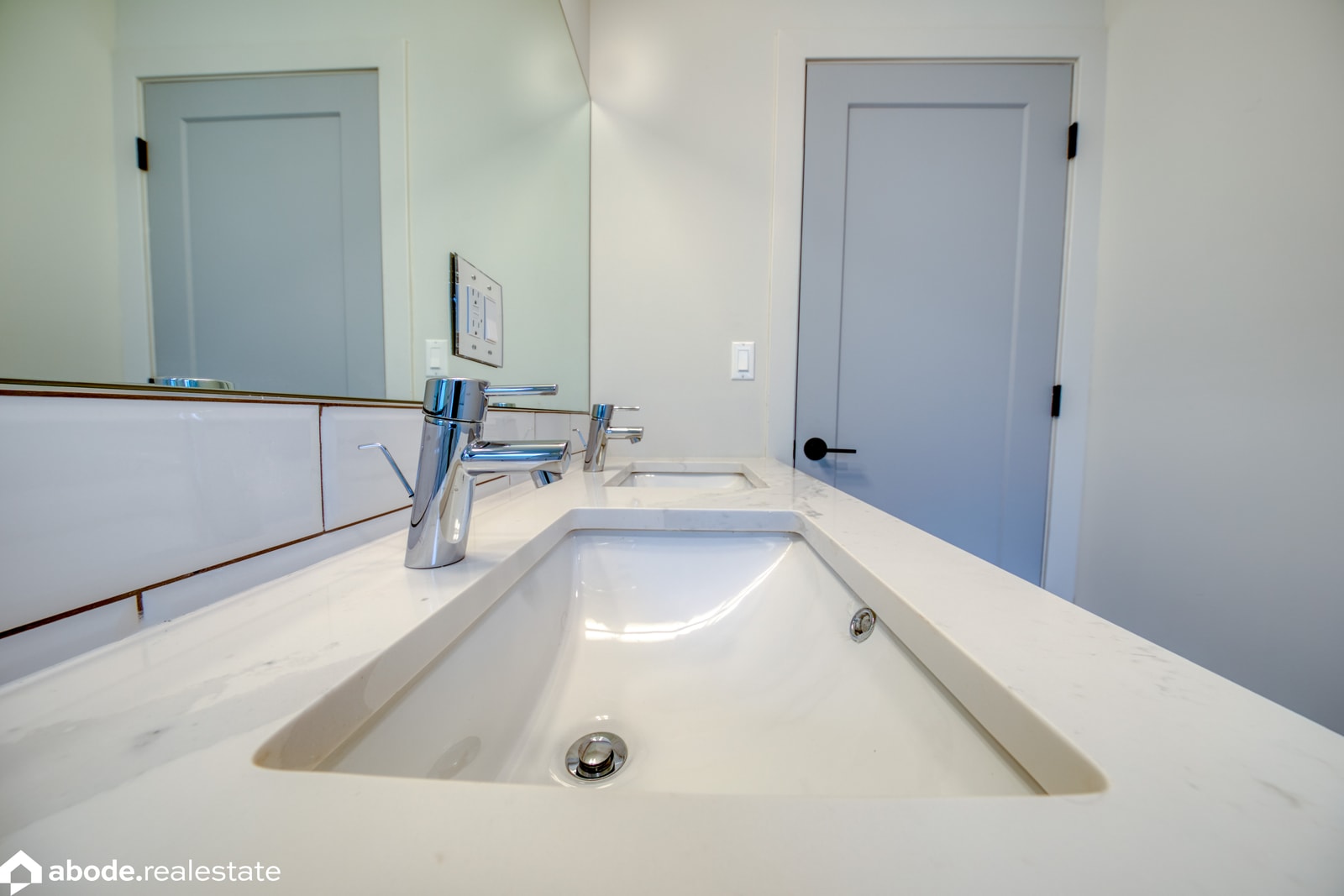 5827 North Ridge photo 68
