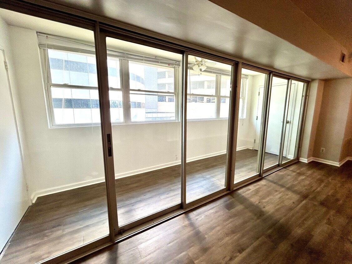 Continental Condos photo 45