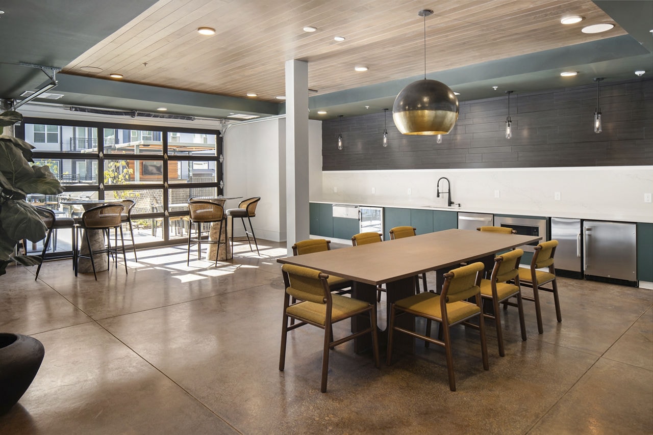 The Hickory at Indian Lake Village Apartments photo 12
