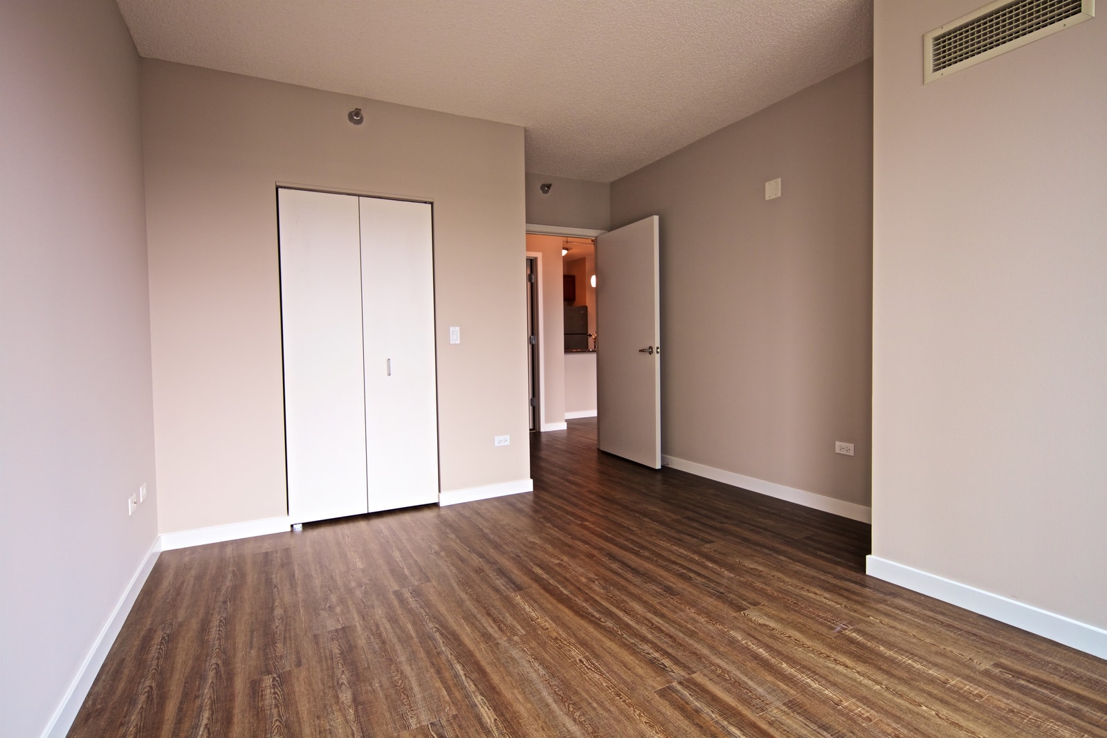 Atwater Apartments photo 100